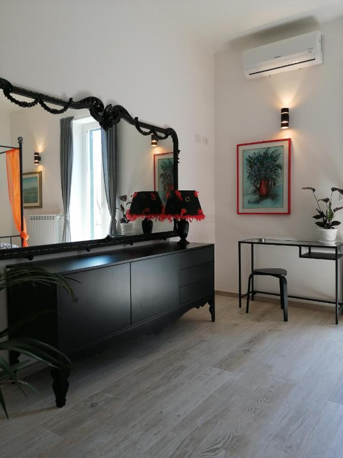 Ferienwohnung Love Mirrors And Flowers - Affitti Brevi Italia Bari Exterior foto